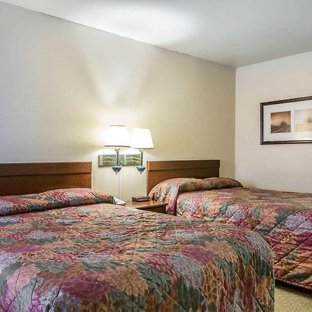 Rodeway Inn Magic Mountain Area Castaic Extérieur photo
